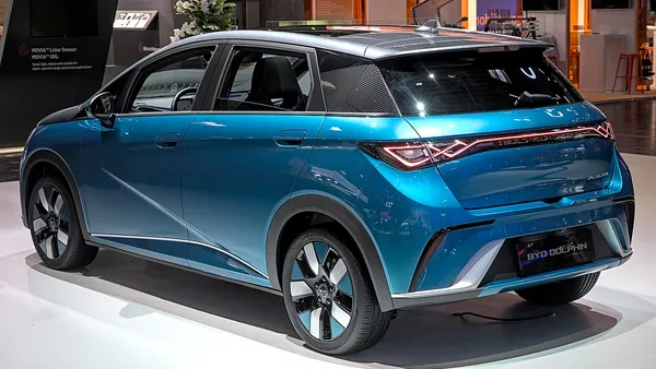 BYD Dolphin, hatch elétrico compacto que liderou o pódio de vendas no varejo brasileiro em julho de 2026